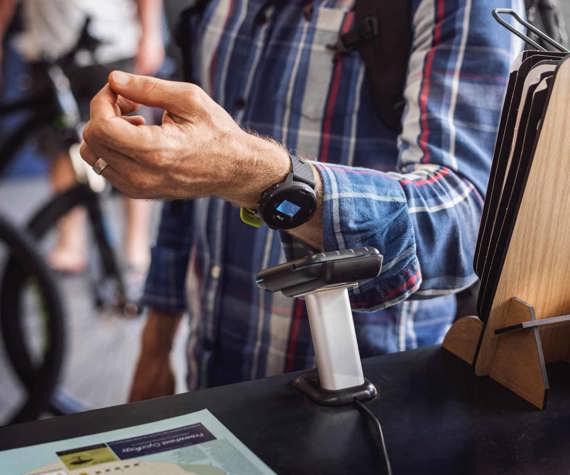 Suunto 7 Matte Black Titanium - 多彩なスポーツ体験を実現する  