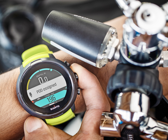 Suunto D5 Black Lime dive computer with color screen and  