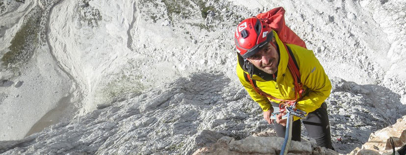 Tommaso Lamantia e Suunto Ambit3 Peak. Calata della via Delirio Giallo in Dolomiti. Tommaso Lamantia e Suunto Ambit3 Peak. Calata della via Delirio Giallo in Dolomiti.