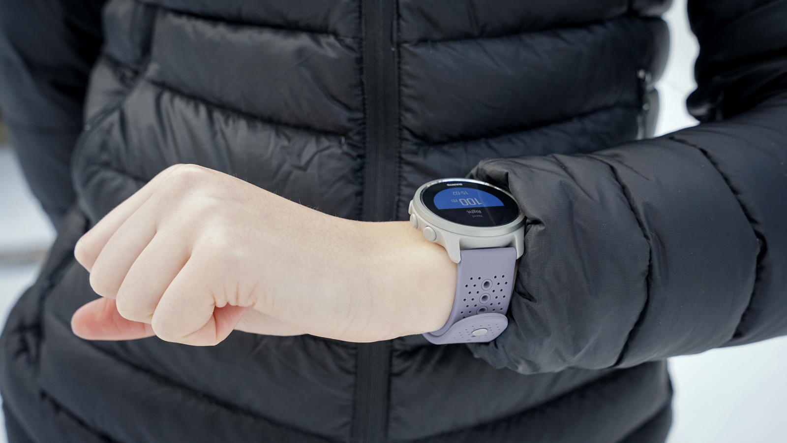 Suunto 5 Peak Mist Blue – トレーニング、探検、健康維持のための軽量 