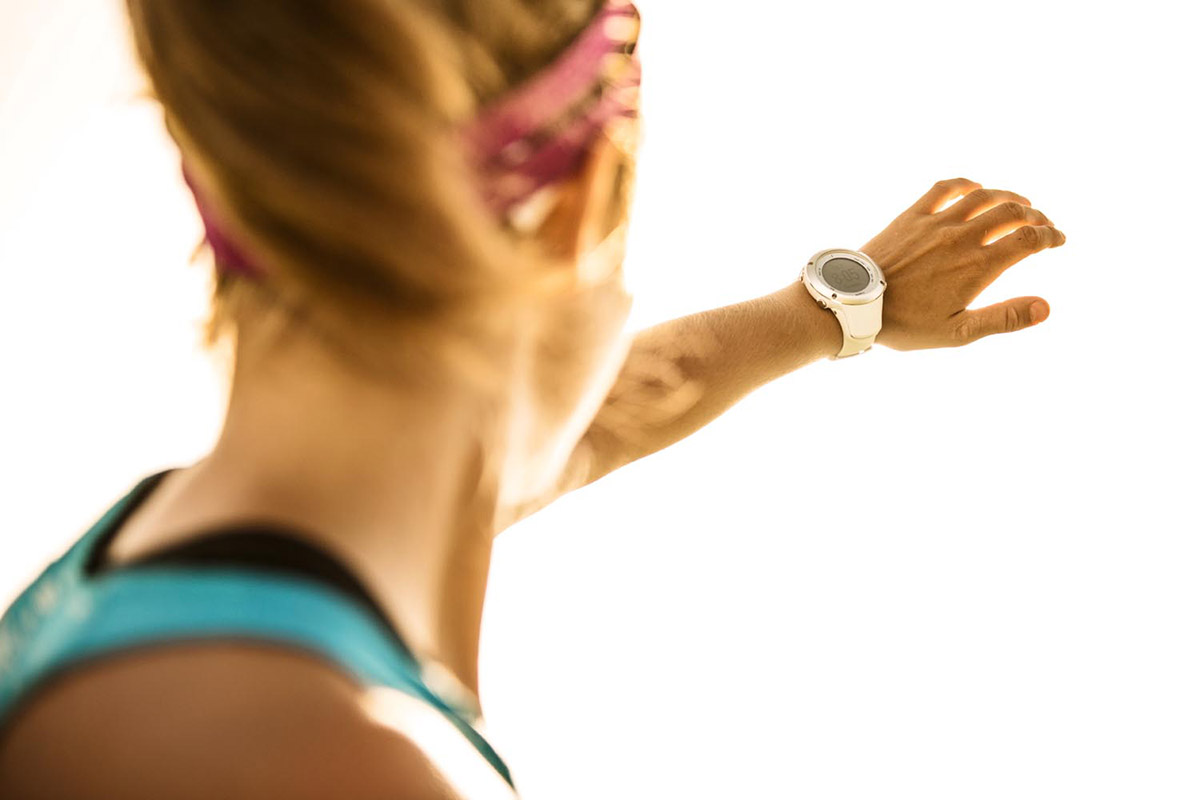 suunto ambit2 white