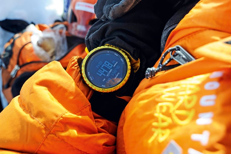 【新品】SUUNTO CORE BLACK YELLOW